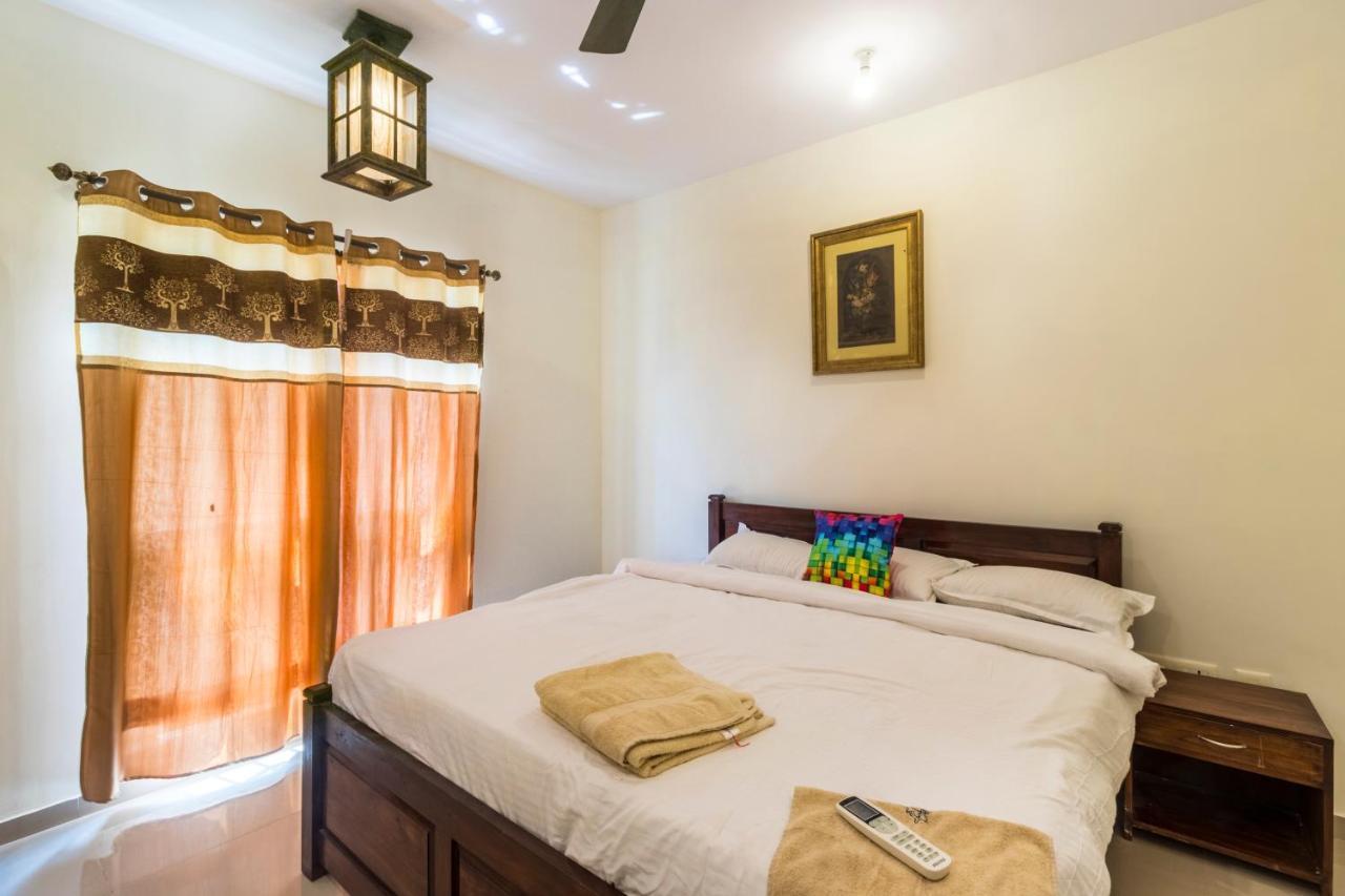 Ronnie'S Studio Apartment Arpora Bagian luar foto