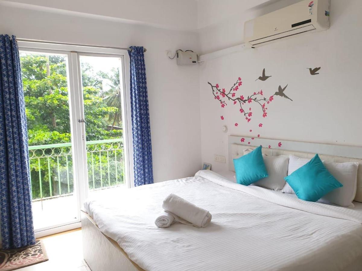Ronnie'S Studio Apartment Arpora Bagian luar foto