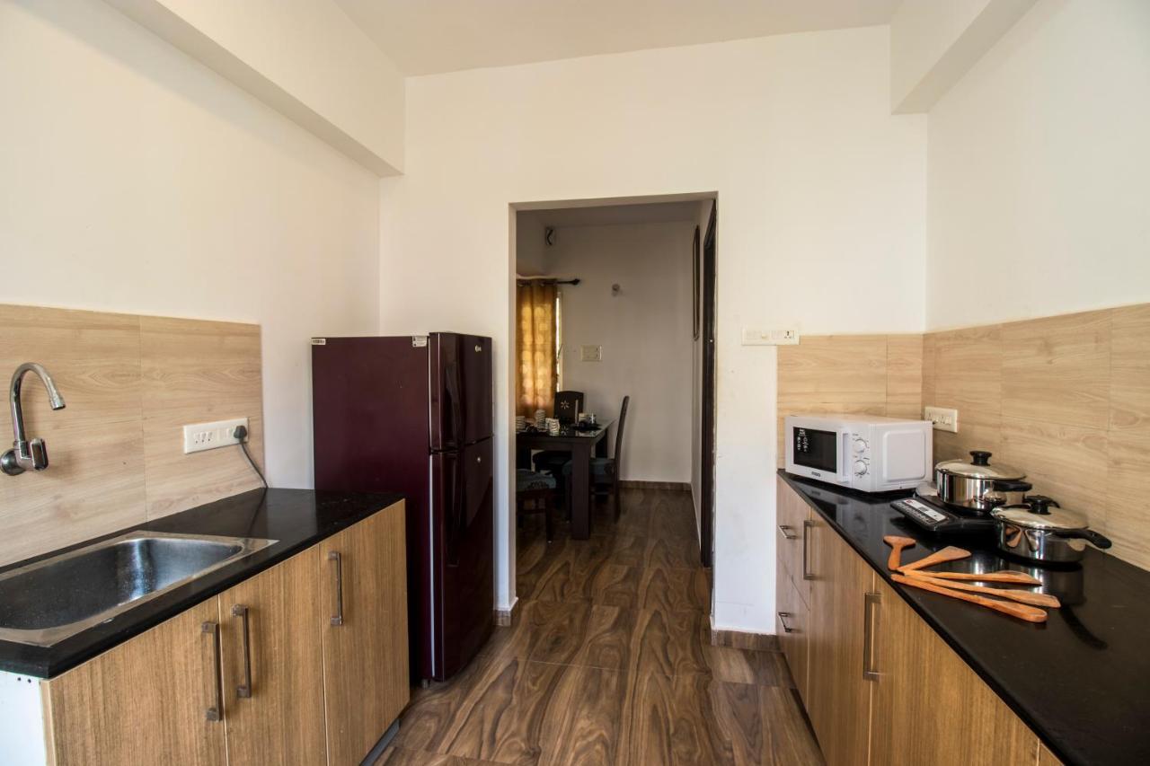 Ronnie'S Studio Apartment Arpora Bagian luar foto