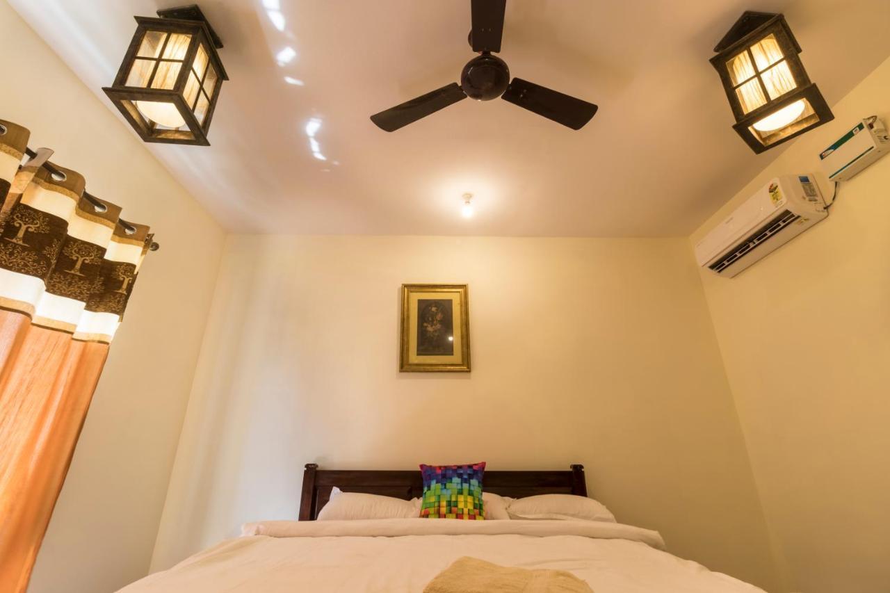 Ronnie'S Studio Apartment Arpora Bagian luar foto
