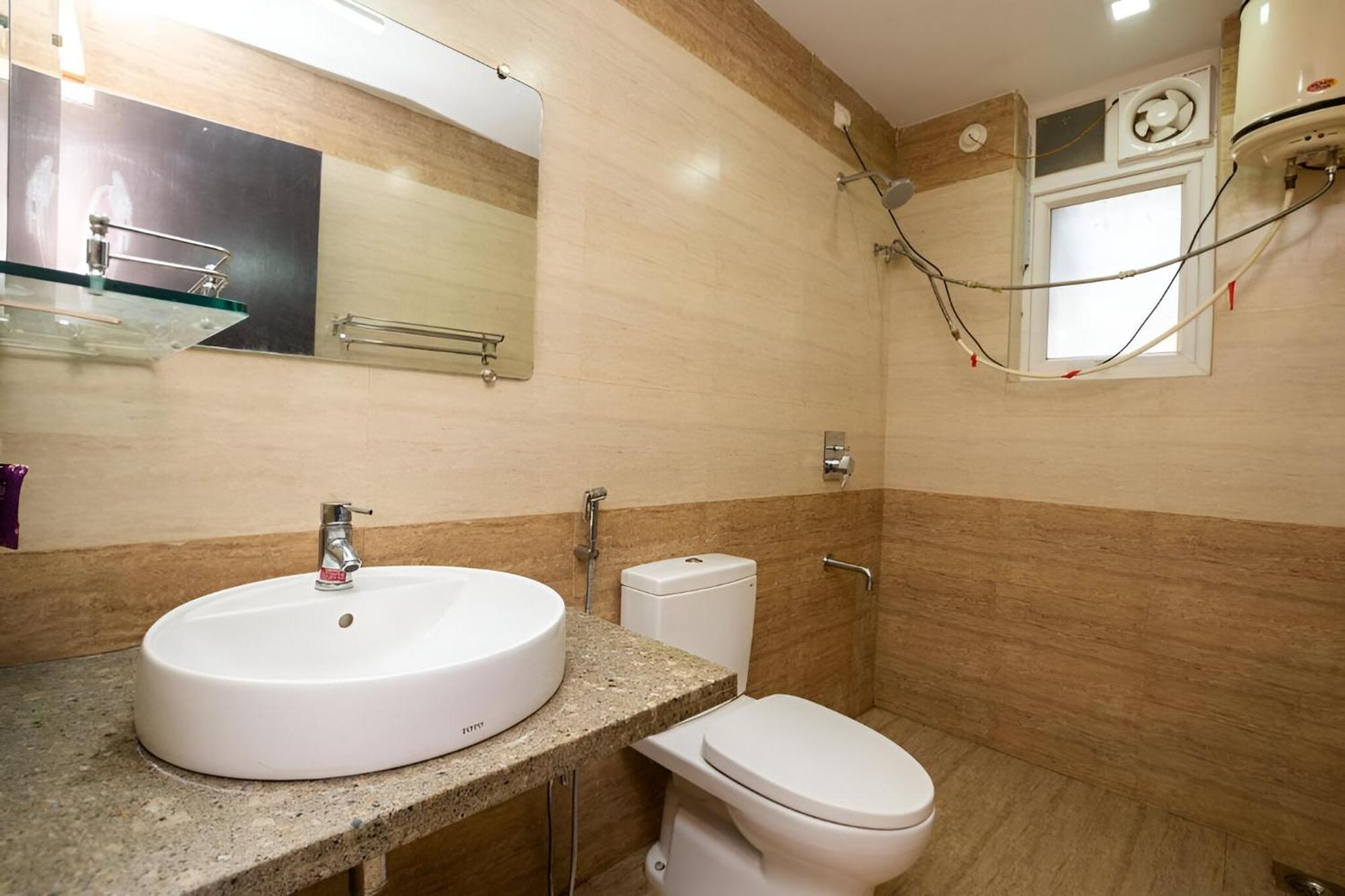 Ronnie'S Studio Apartment Arpora Bagian luar foto